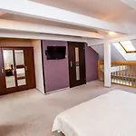 Hotel Jan 4*
