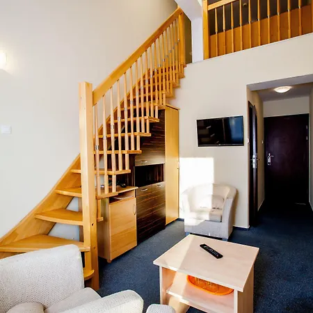 Jan Hotel 4*